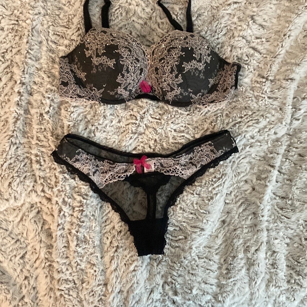 Victoria secret set